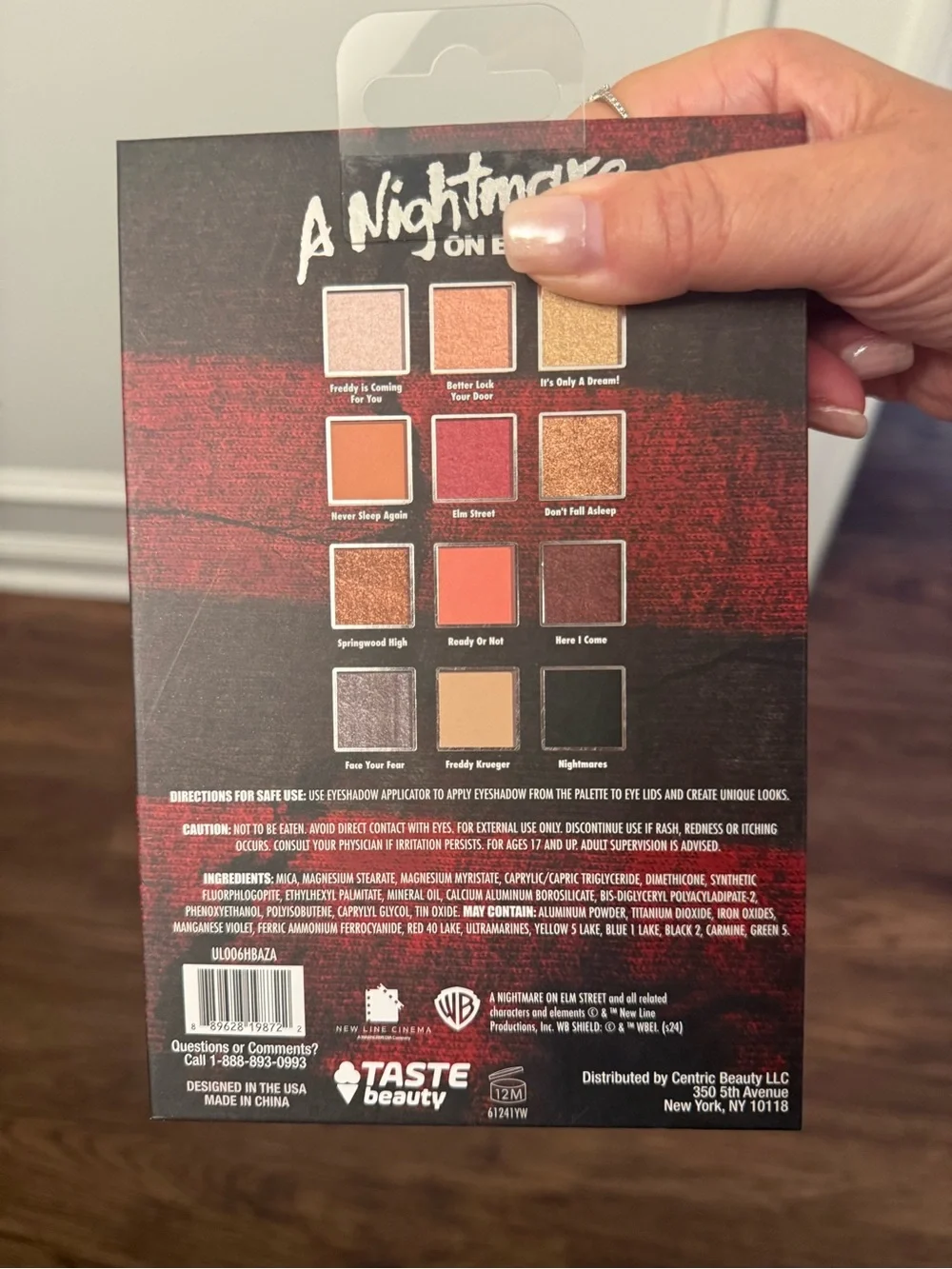 A Nightmare on Elm Street Eyeshadow Palette - Red & Black